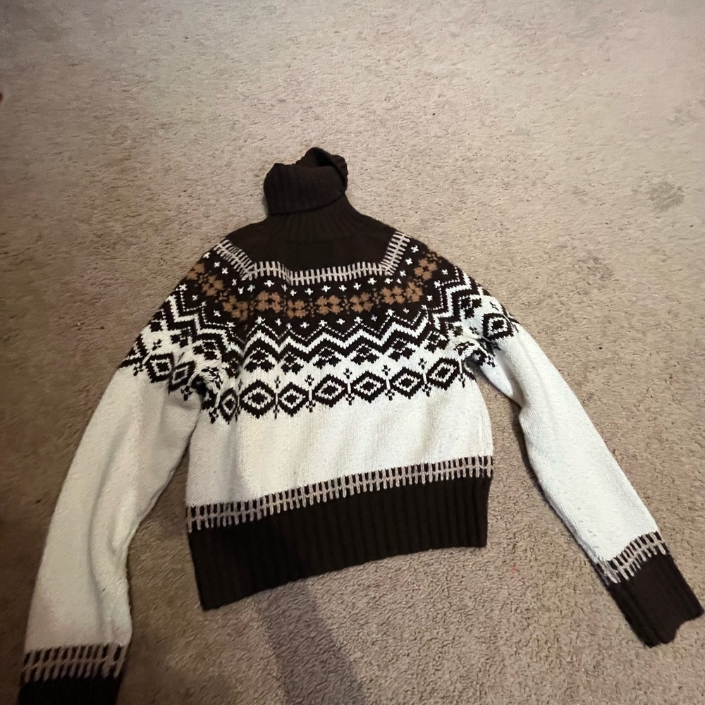 American eagle sweater